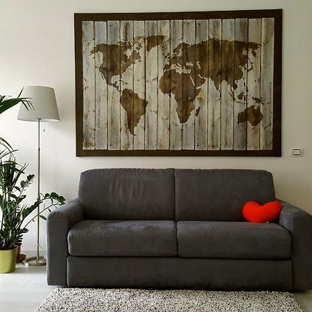 Maison Ebe Apartment โกโม ภายนอก รูปภาพ
